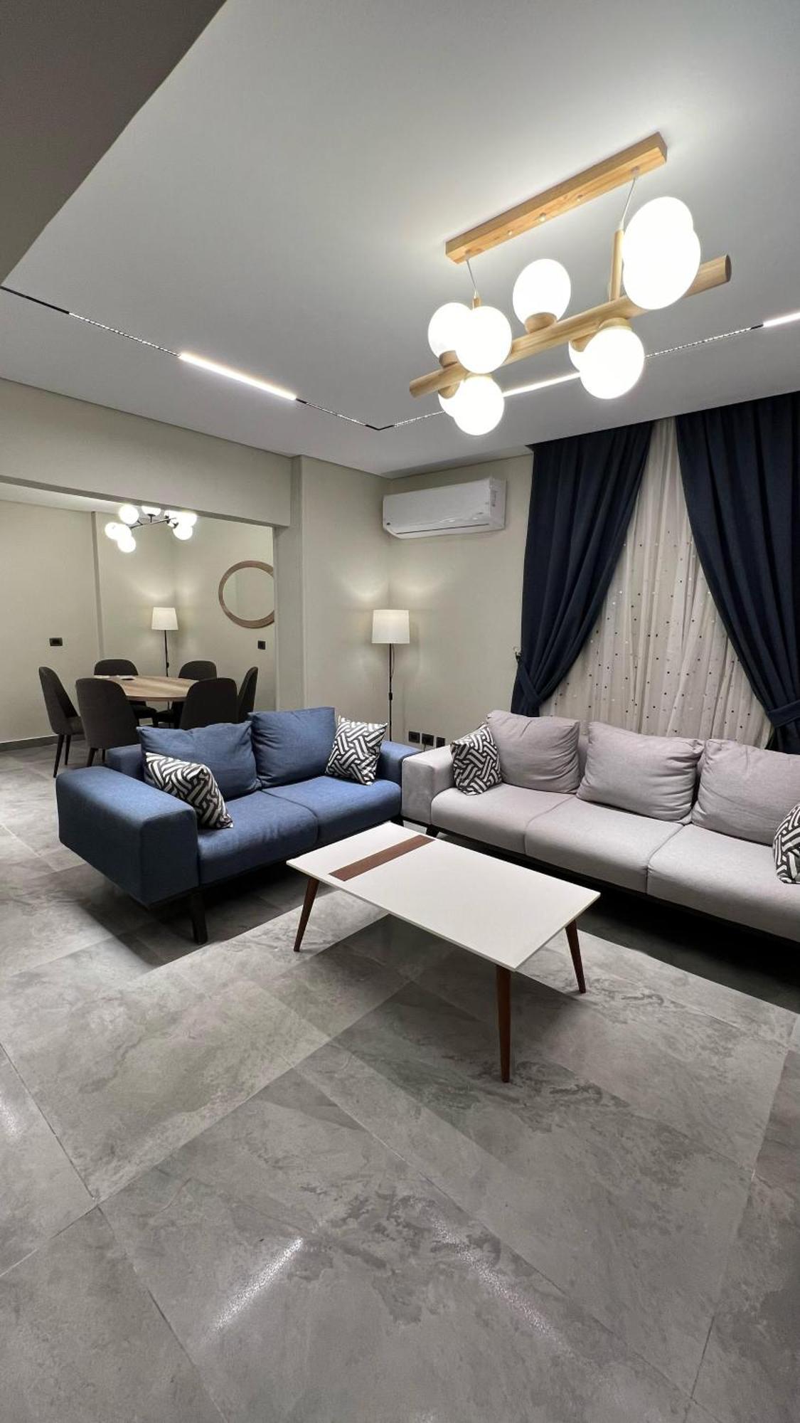 Luxury Apartment El Mohandessen El El Cairo Exterior foto